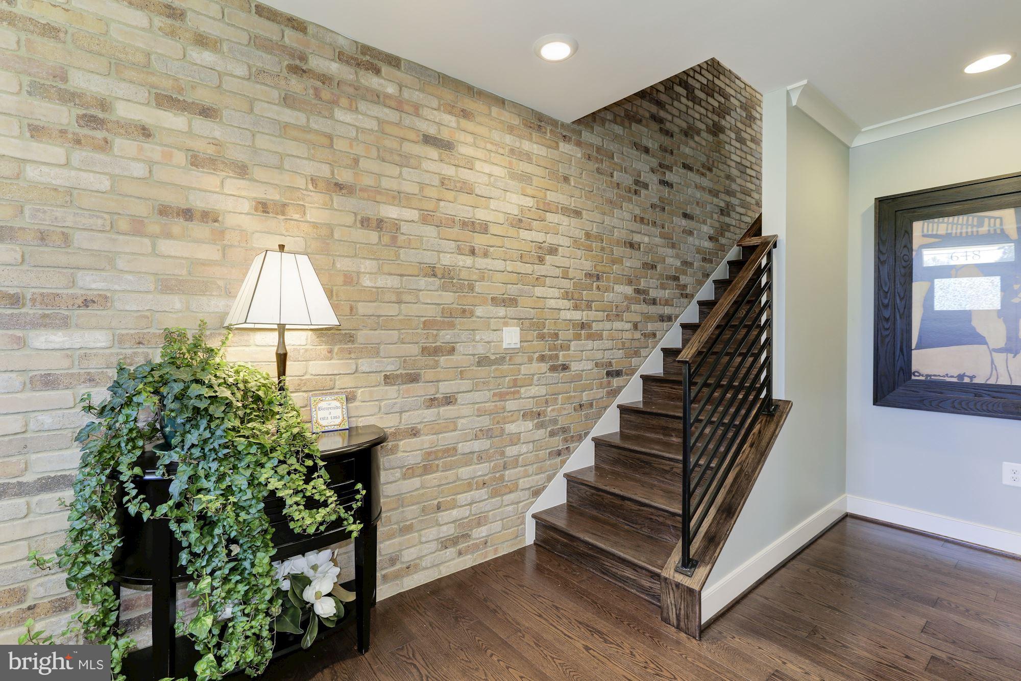 648 Ellsworth Drive Silver Spring, MD 20910 - Photo 4 of 33 Entry Way