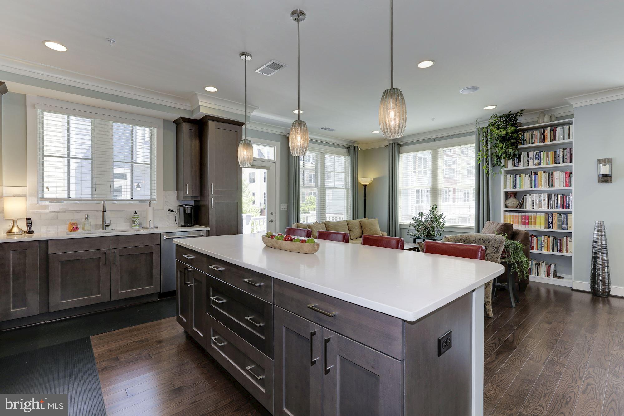 648 Ellsworth Drive Silver Spring, MD 20910 - Photo 10 of 33 Kitchen