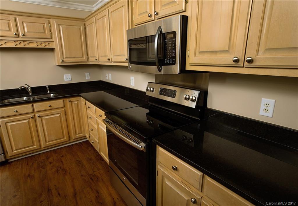 1301 Queens Road, Unit 304 Charlotte, NC 28207 - Photo 7 of 14