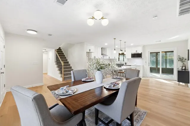 $519,900 | 4146 Chimney Lake Drive Northeast, Roswell, GA 30075