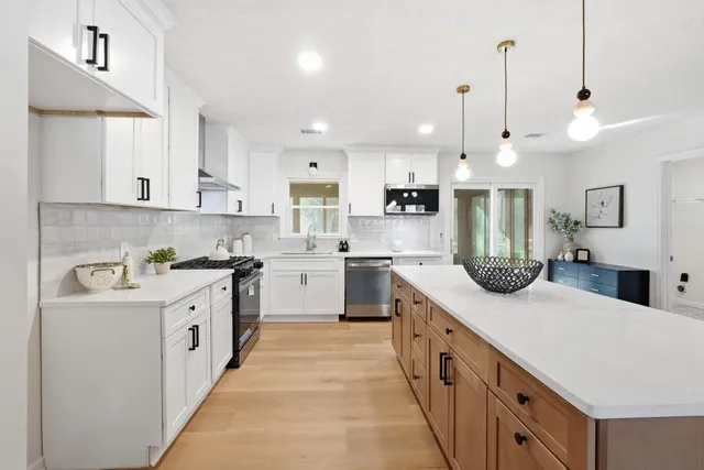 $519,900 | 4146 Chimney Lake Drive Northeast, Roswell, GA 30075