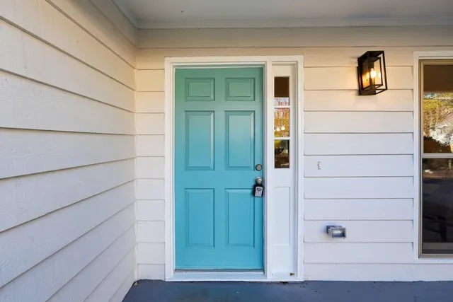 $519,900 | 4146 Chimney Lake Drive Northeast, Roswell, GA 30075