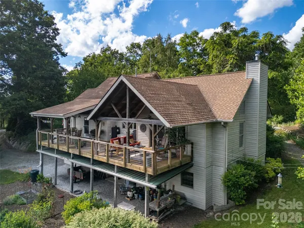 $598,000 | 149 Windy Hl Circle, Tuckasegee, NC 28783