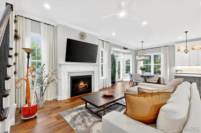 $1,500,000 | 10135 Fieldcrest Lane, St. Louis, MO 63124