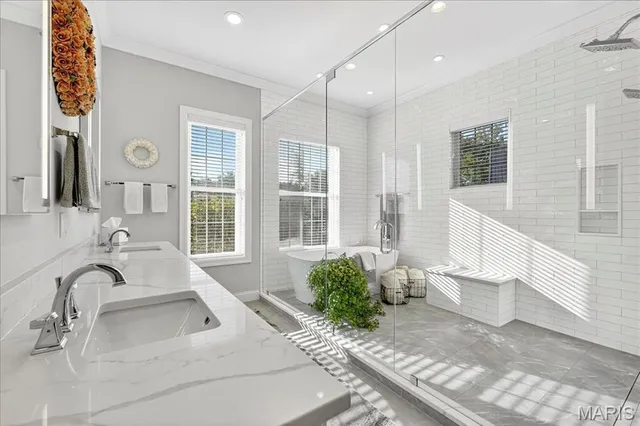 $1,500,000 | 10135 Fieldcrest Lane, St. Louis, MO 63124