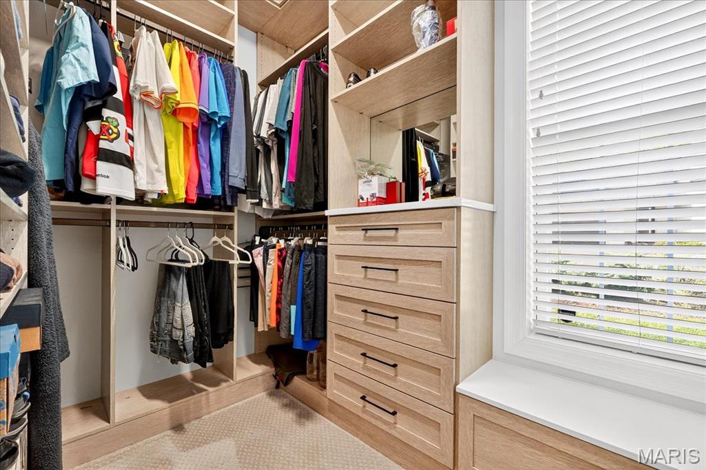 10135 Fieldcrest Lane St. Louis, MO 63124 - Photo 26 of 50