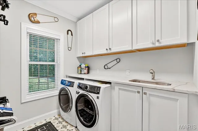 $1,500,000 | 10135 Fieldcrest Lane, St. Louis, MO 63124