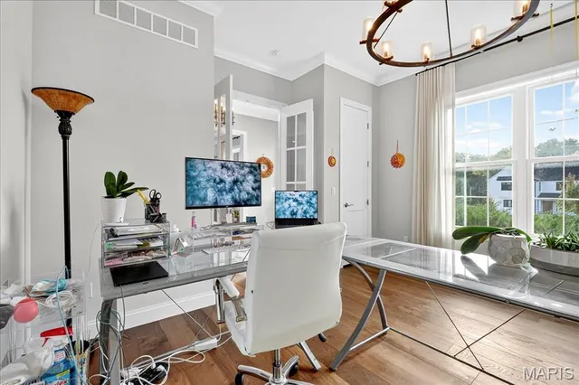 $1,500,000 | 10135 Fieldcrest Lane, St. Louis, MO 63124