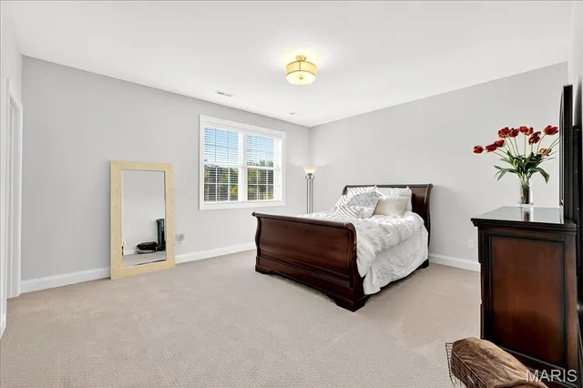 $1,500,000 | 10135 Fieldcrest Lane, St. Louis, MO 63124