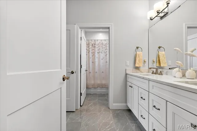 $1,500,000 | 10135 Fieldcrest Lane, St. Louis, MO 63124