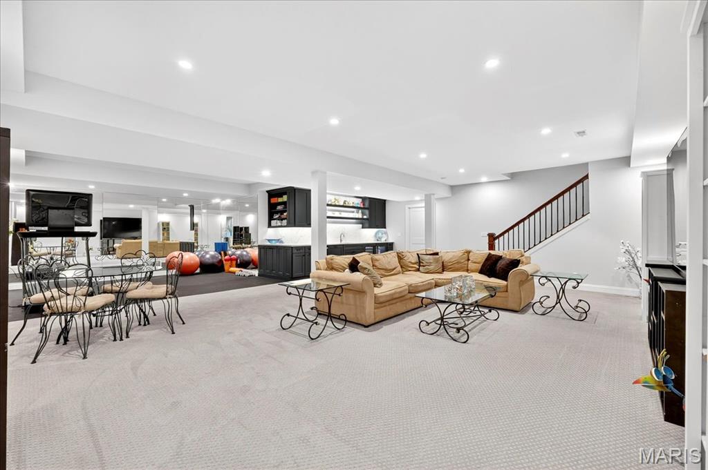 10135 Fieldcrest Lane St. Louis, MO 63124 - Photo 43 of 50