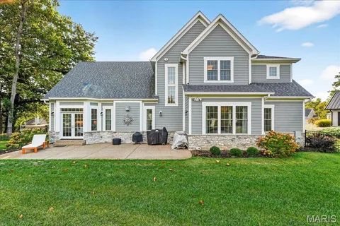$1,500,000 | 10135 Fieldcrest Lane, St. Louis, MO 63124