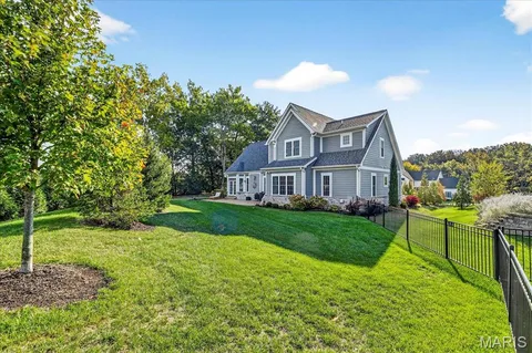 $1,500,000 | 10135 Fieldcrest Lane, St. Louis, MO 63124