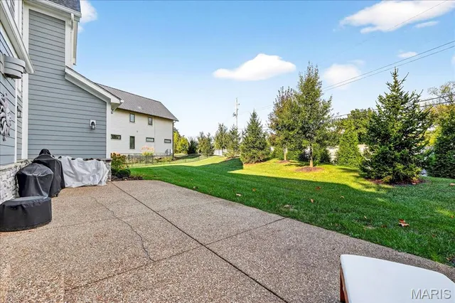 $1,500,000 | 10135 Fieldcrest Lane, St. Louis, MO 63124