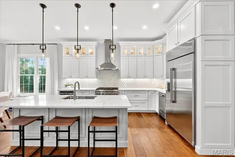 $1,500,000 | 10135 Fieldcrest Lane, St. Louis, MO 63124