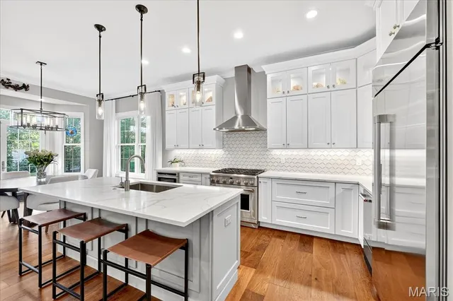 $1,500,000 | 10135 Fieldcrest Lane, St. Louis, MO 63124