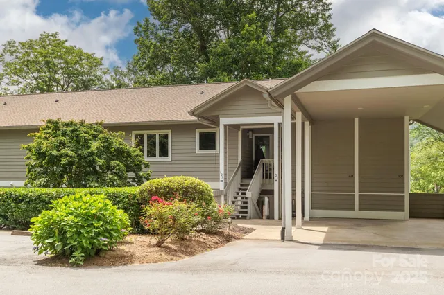 $399,000 | 103 Golfside Drive, Flat Rock, NC 28731