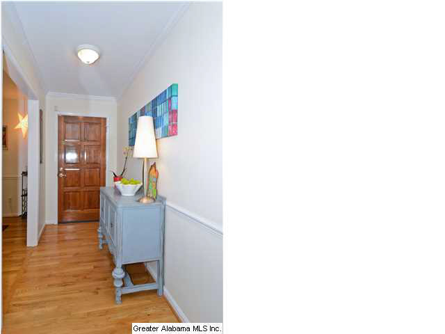 3570 Mill Springs Road Birmingham, AL 35223 - Photo 2 of 32