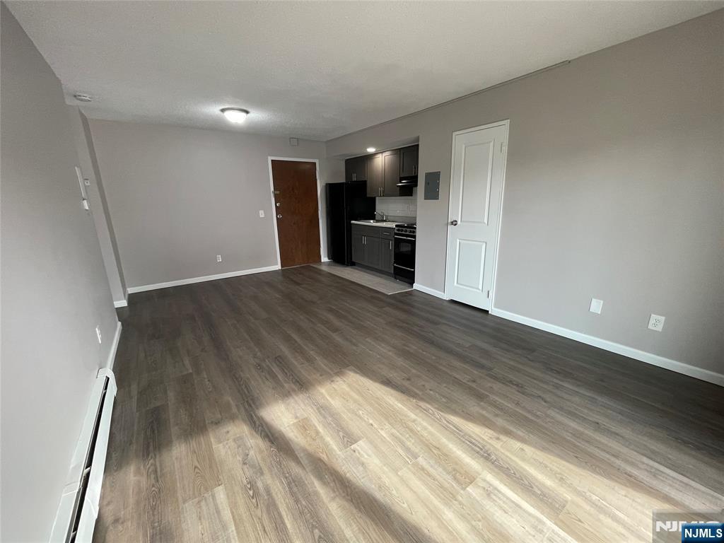 125 Lawrence Street, Unit 1A Hackensack, NJ 07601 - Photo 3 of 7