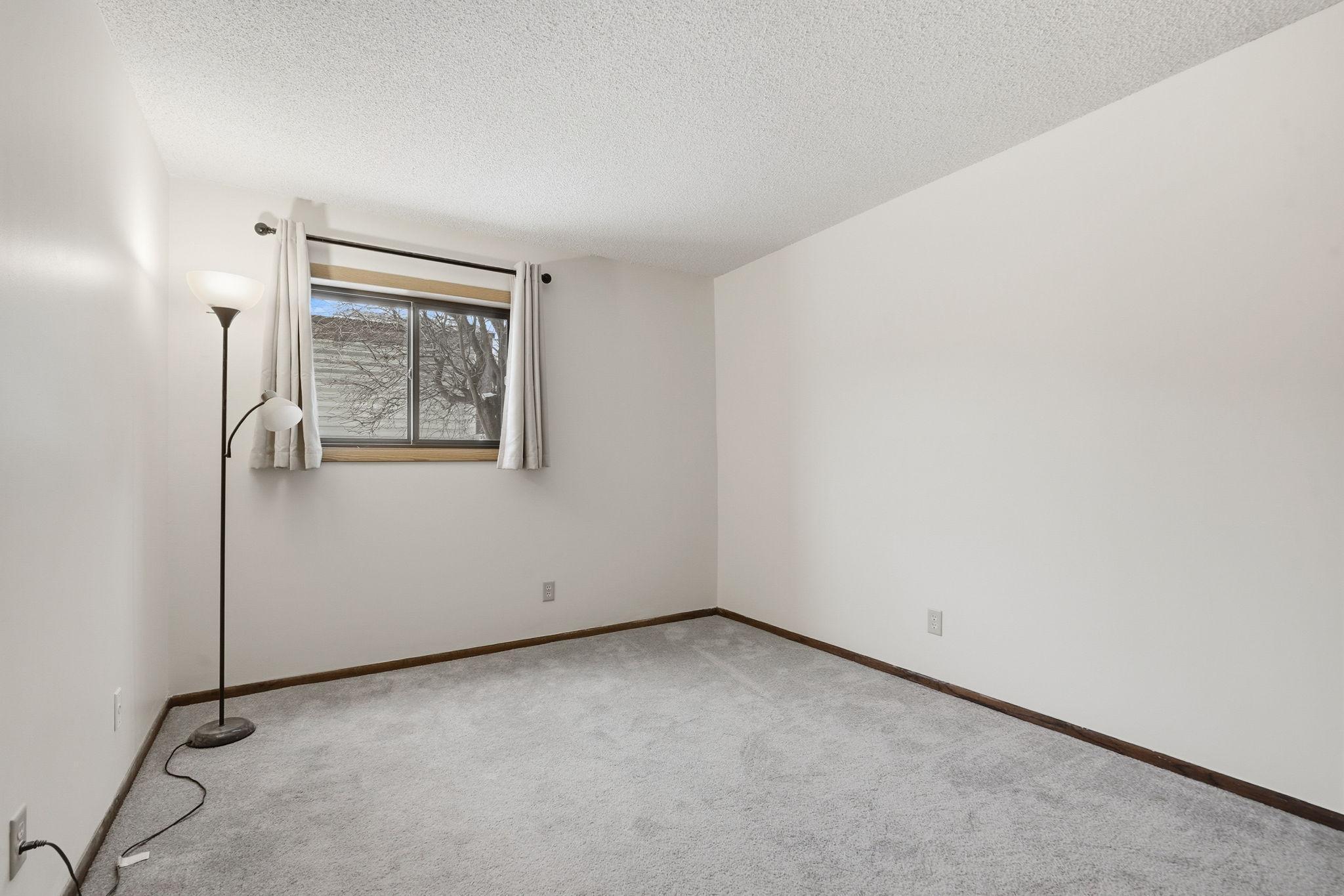 7290 Vista Court Eden Prairie, MN 55346 - Photo 11 of 20