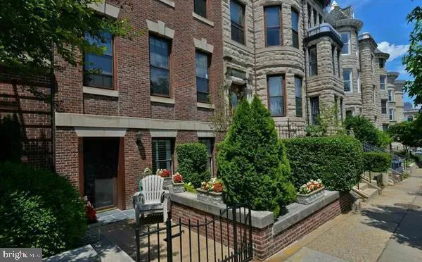 $800,000 | 2117 S Street Northwest, Washington, DC 20008