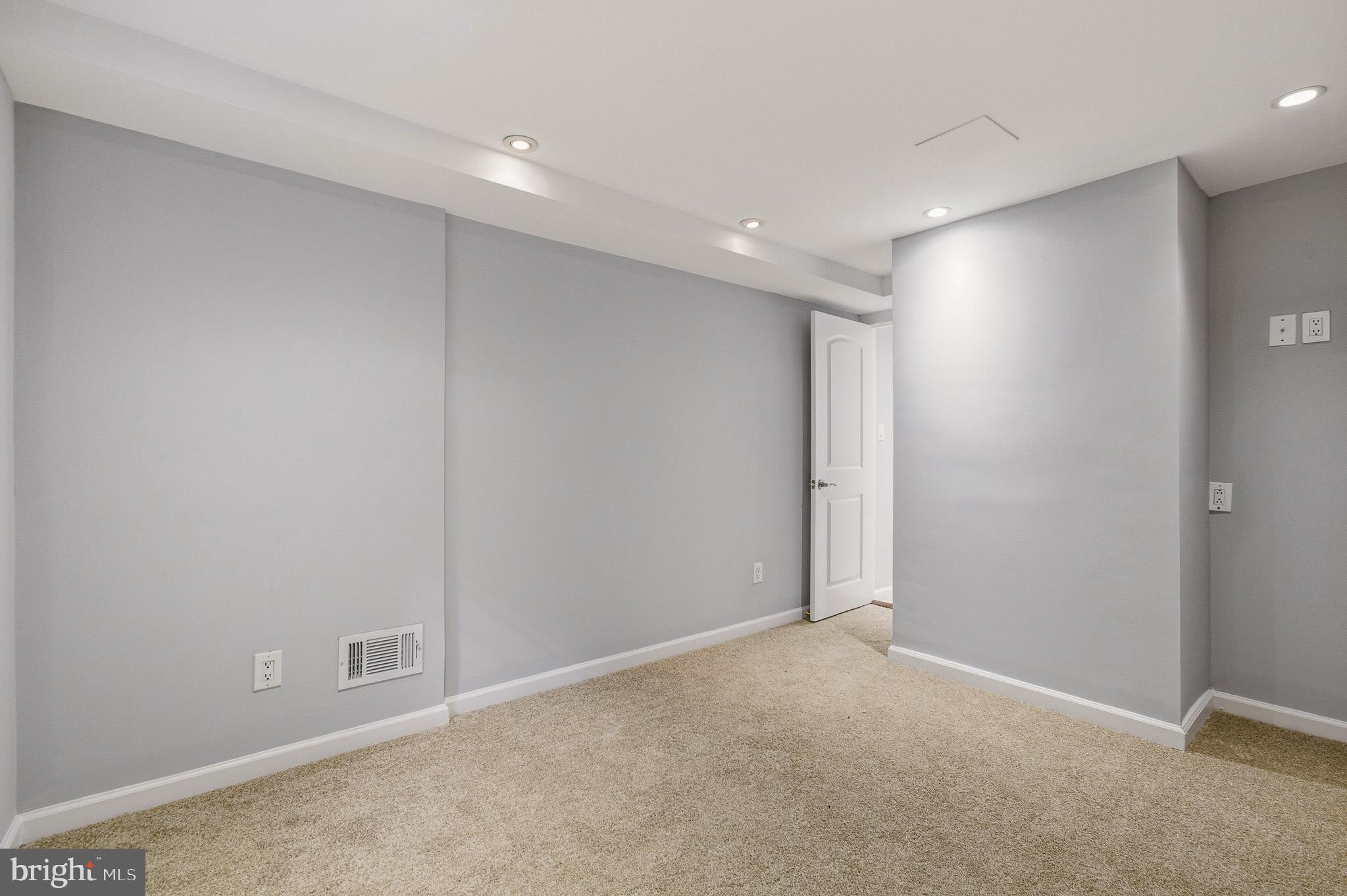 2117 S Street Northwest Washington, DC 20008 - Photo 55 of 63