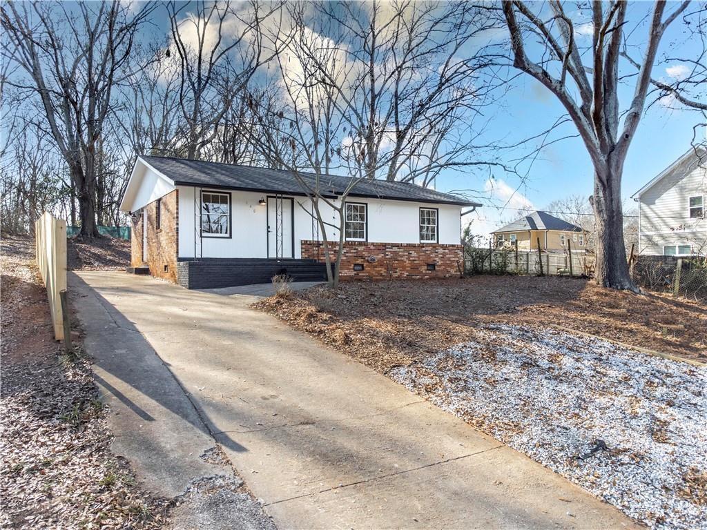 140 East Carver Dr