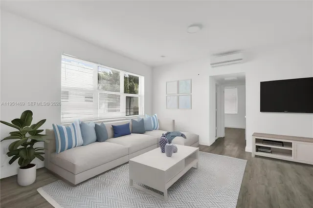 $1,750 | 402 Northwest 12th Avenue, Unit 202, Miami, FL 33128