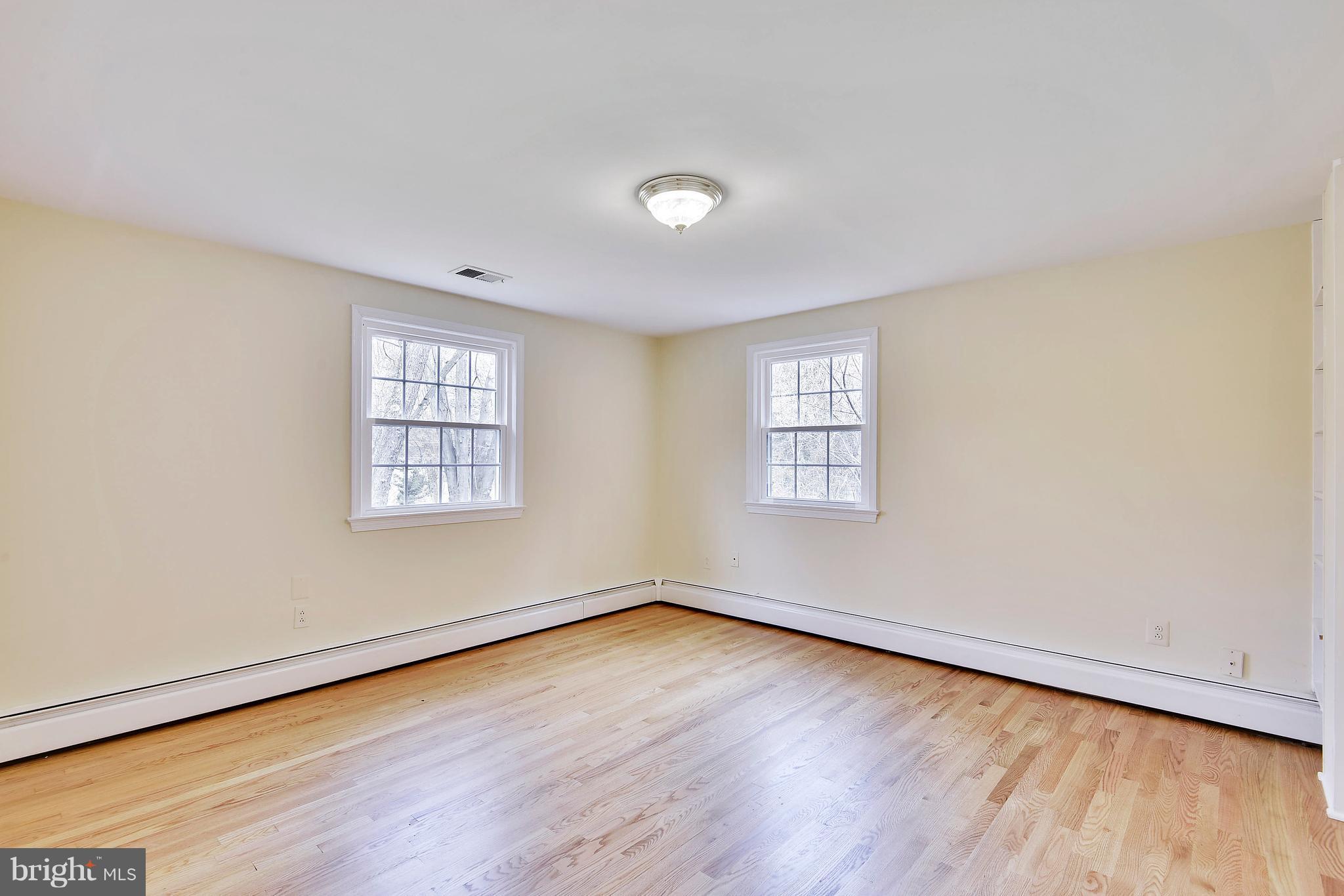11120 Fawsett Road Potomac, MD 20854 - Photo 17 of 23 Very spacious bedrooms with double closets