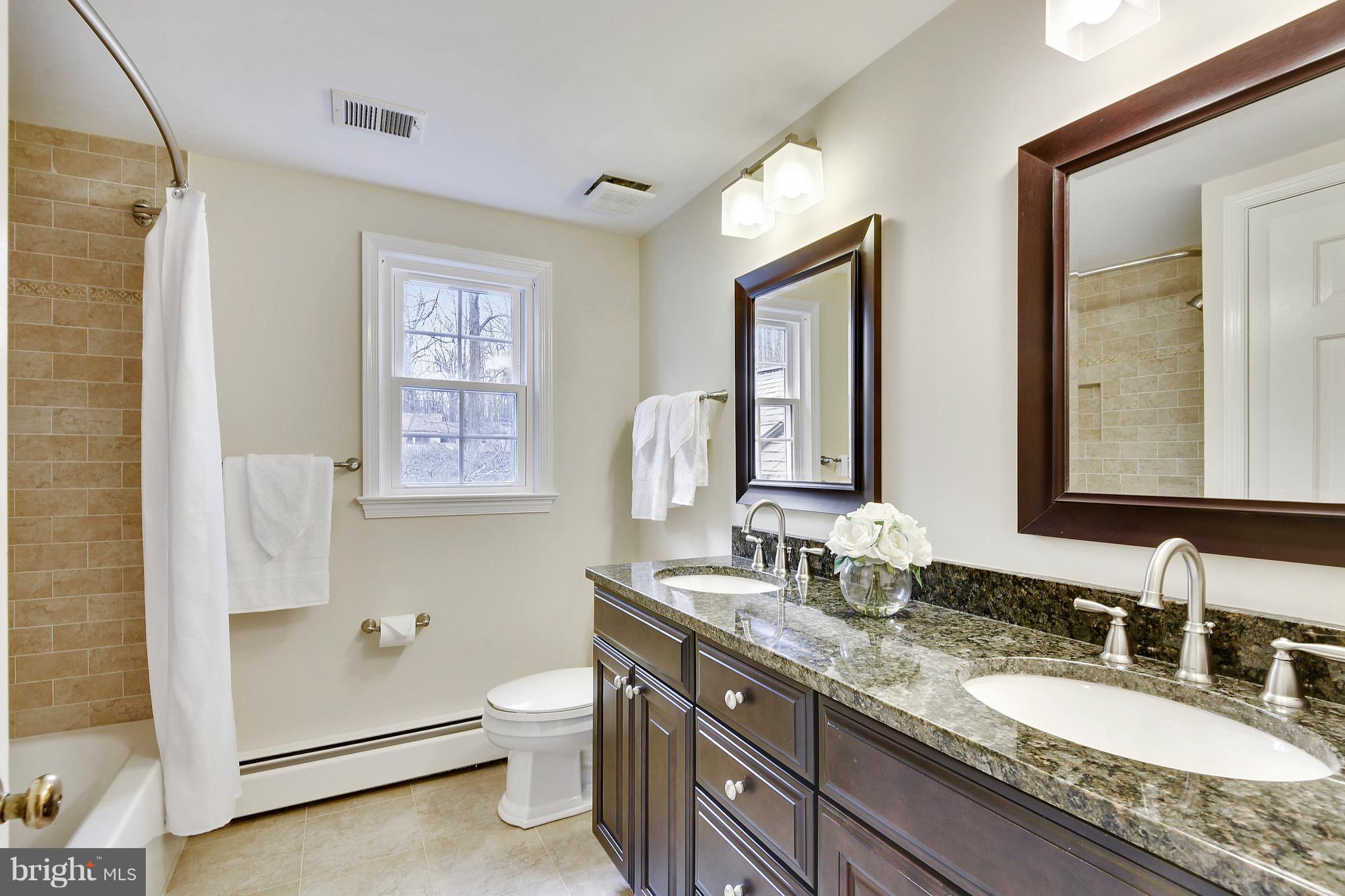 11120 Fawsett Road Potomac, MD 20854 - Photo 18 of 23 Hall Bath