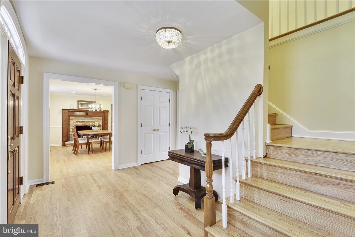 11120 Fawsett Road Potomac, MD 20854 - Photo 3 of 23 Interior (General)