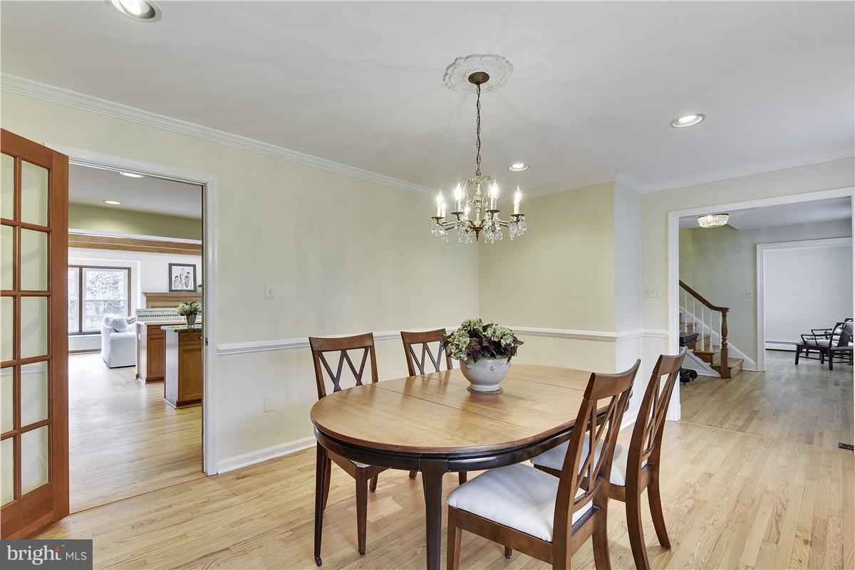11120 Fawsett Road Potomac, MD 20854 - Photo 6 of 23 Dining Room
