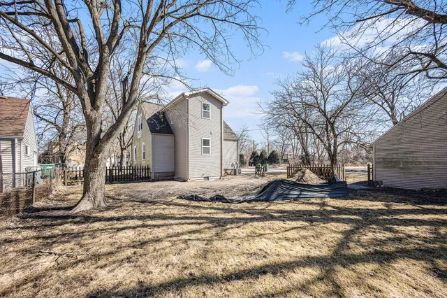 $2,300 | 2156 Washington Circle, Munster, IN 46321