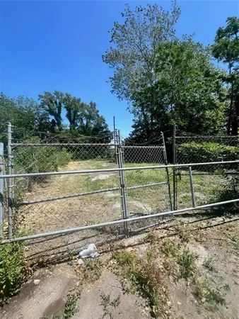 $90,000 | 1027 North Agnes Avenue, Kansas City, MO 64120