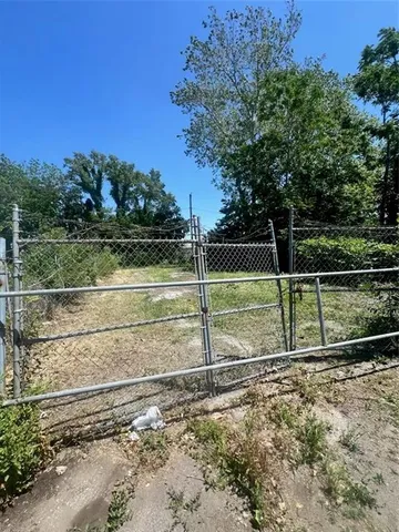 $90,000 | 1027 North Agnes Avenue, Kansas City, MO 64120