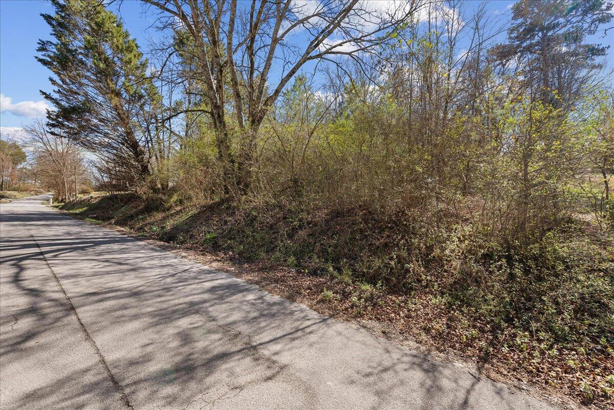 9059 Wooten Road Chattanooga, TN 37416 - Photo 8 of 11 6-DSC01014