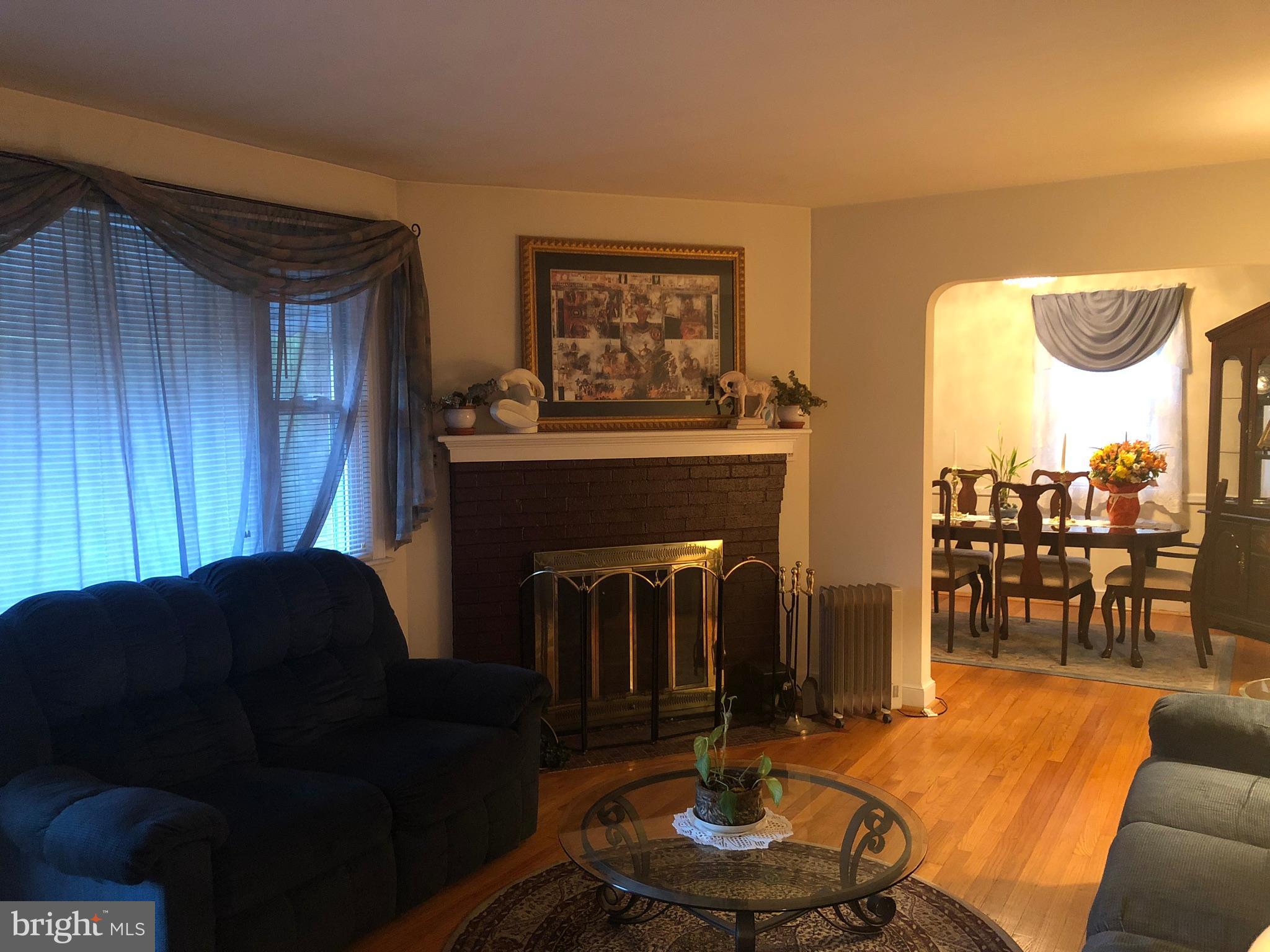 5133 Temple Hill Road Temple Hills, MD 20748 - Photo 11 of 45 Living Room View 3