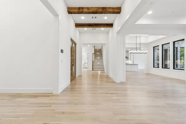 a view of an entryway of a building