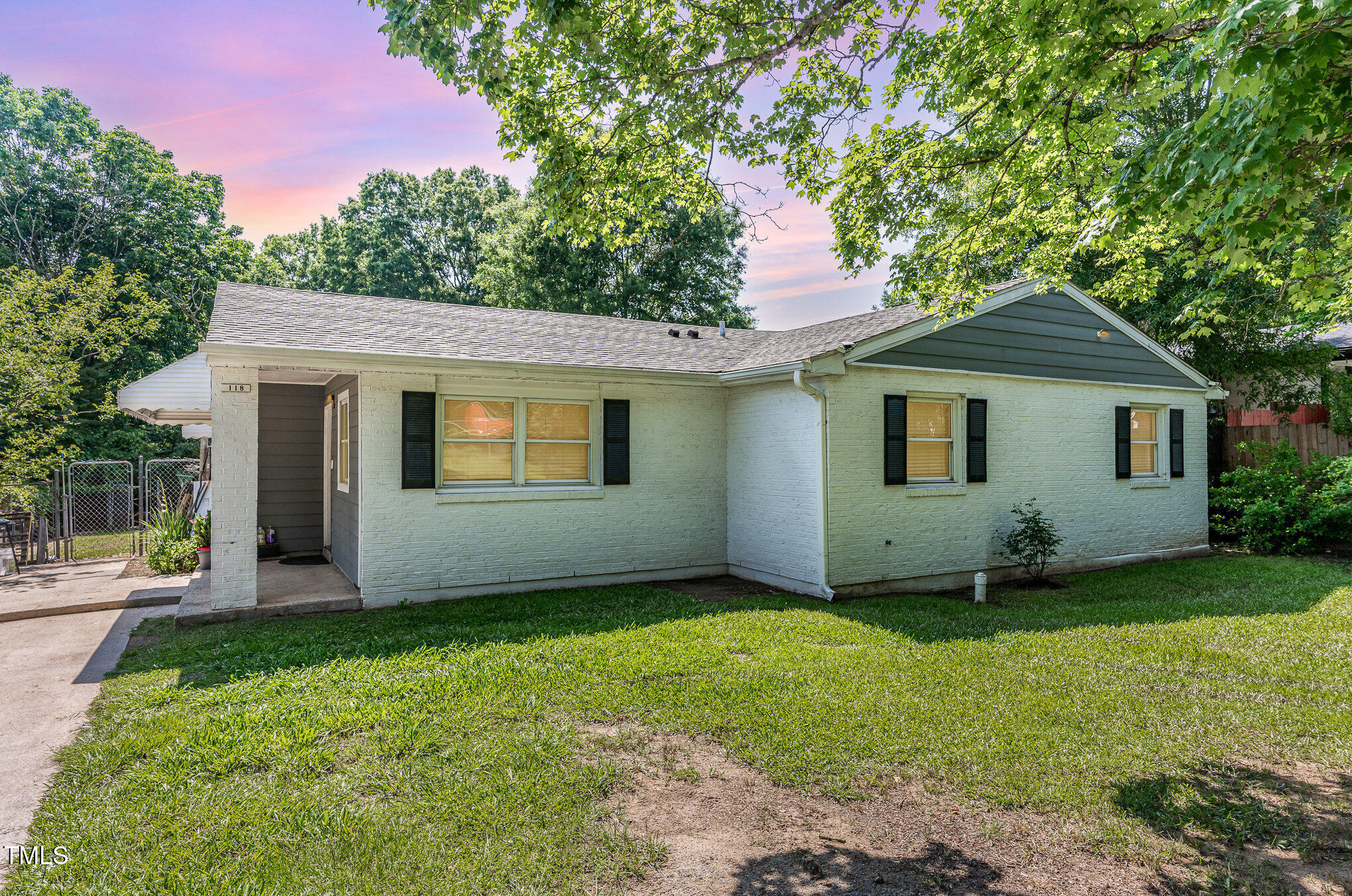 118 Lynn Road Durham, NC 27703 - Photo 2 of 29 001_dsc00008-edit-edit_590