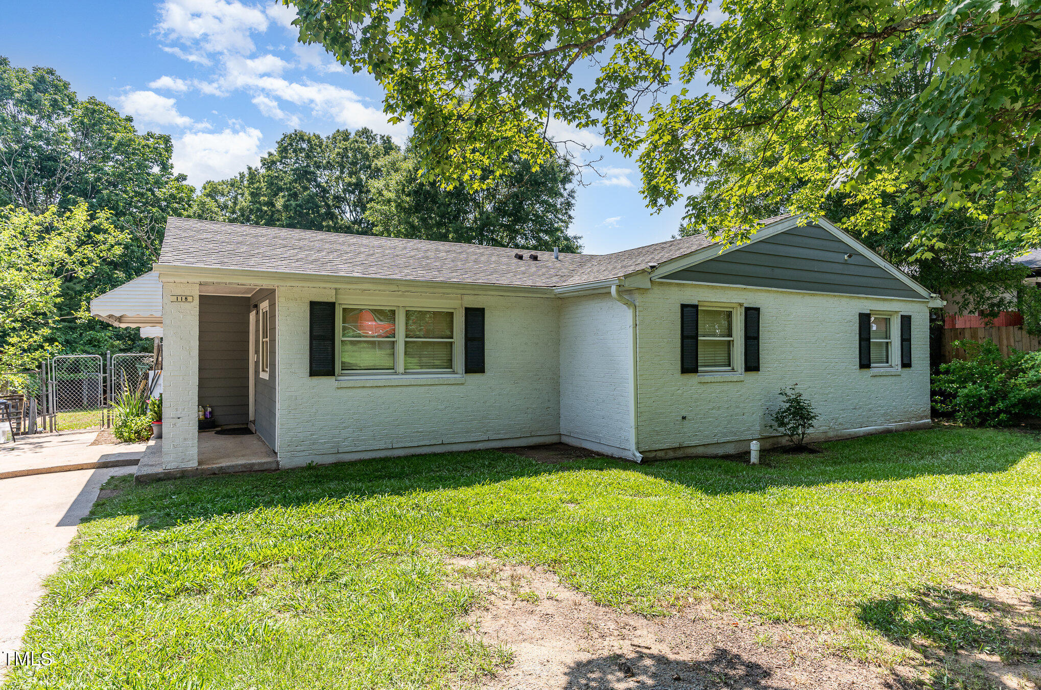118 Lynn Road Durham, NC 27703 - Photo 3 of 29 002_dsc00008-edit_146