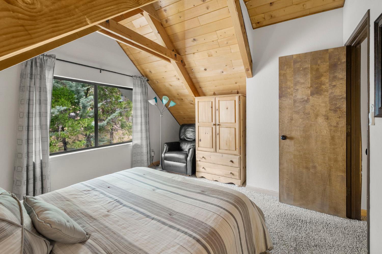 2271 Mustang Road Arnold, CA 95223 - Photo 25 of 45