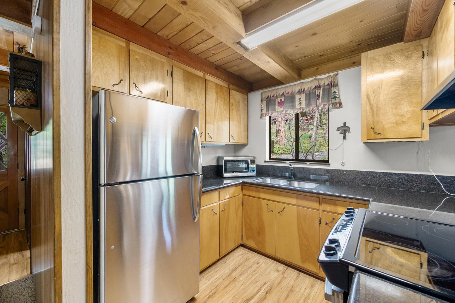 2271 Mustang Road Arnold, CA 95223 - Photo 10 of 45