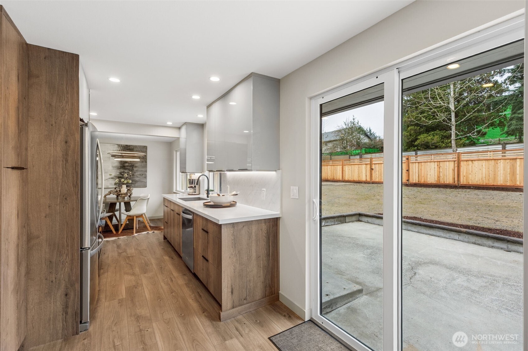 10021 19th Avenue Southwest Seattle, WA 98146 - Photo 14 of 31