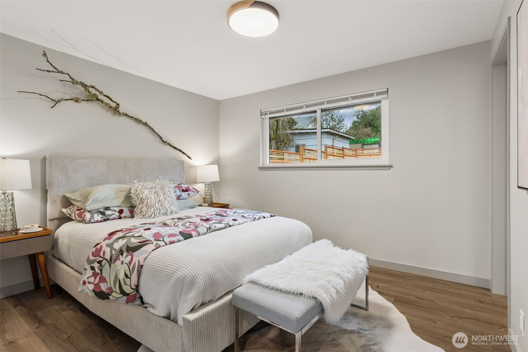 10021 19th Avenue Southwest Seattle, WA 98146 - Photo 18 of 31