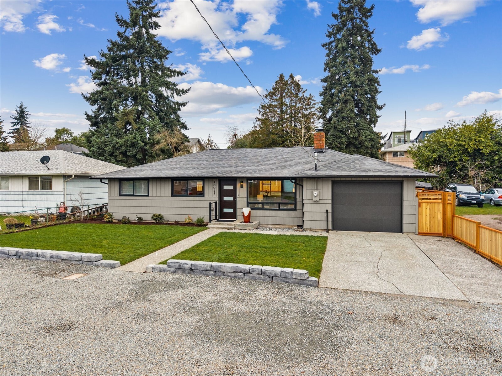10021 19th Avenue Southwest Seattle, WA 98146 - Photo 2 of 31