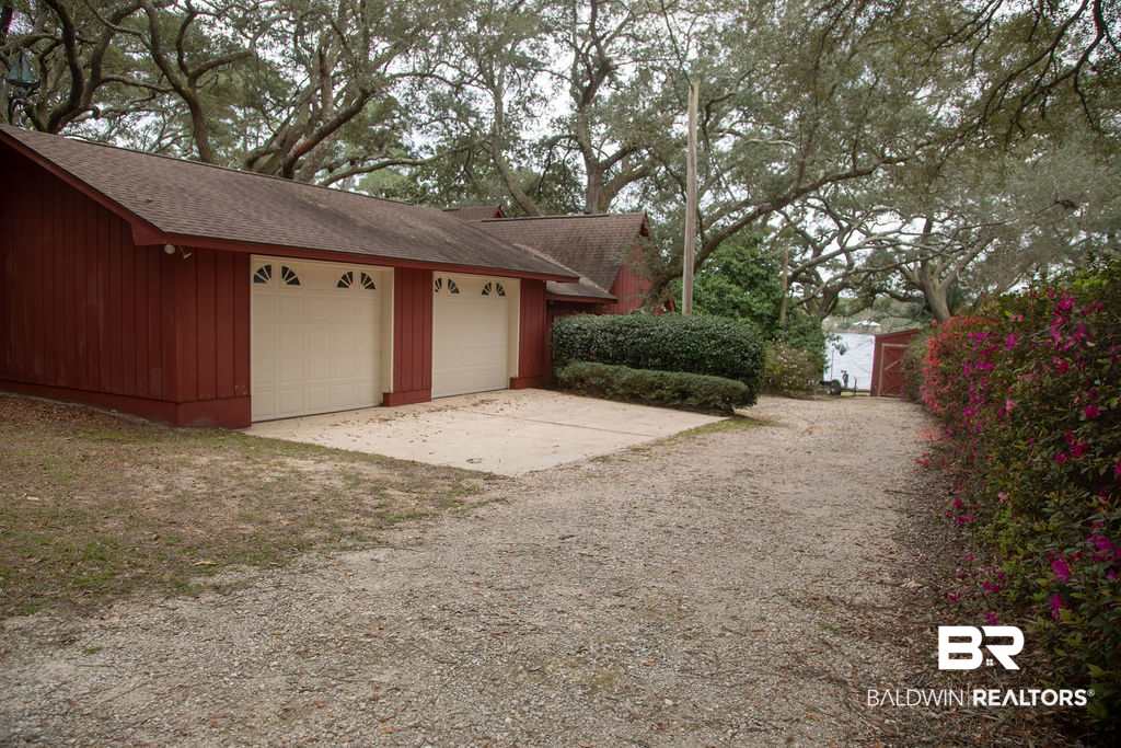 9525 Soldier Creek Road Lillian, AL 36549 - Photo 4 of 46