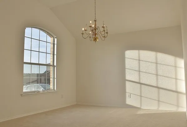 $2,195 | 6333 Pool View Drive, Dallas, TX 75249