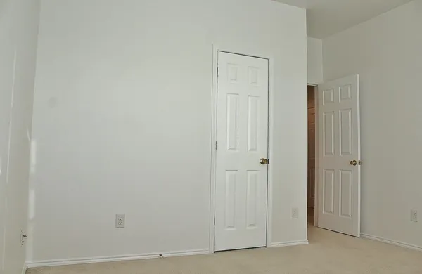 $2,195 | 6333 Pool View Drive, Dallas, TX 75249