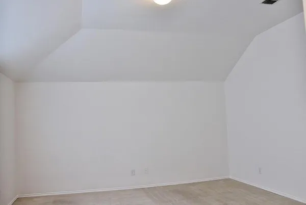 $2,195 | 6333 Pool View Drive, Dallas, TX 75249