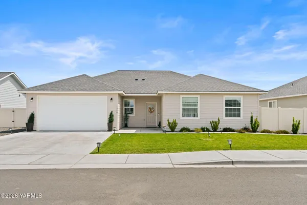 $475,000 | 1909 61st Avenue South, Yakima, WA 98903